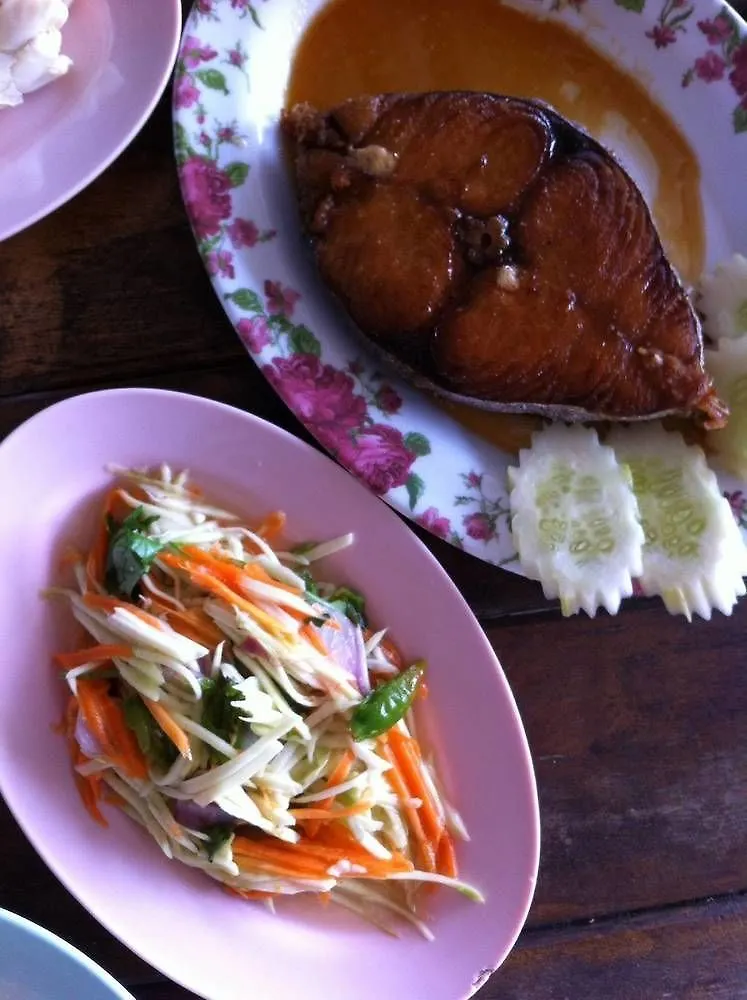 Sincere Hostel Bar And Bistro Koh Lanta